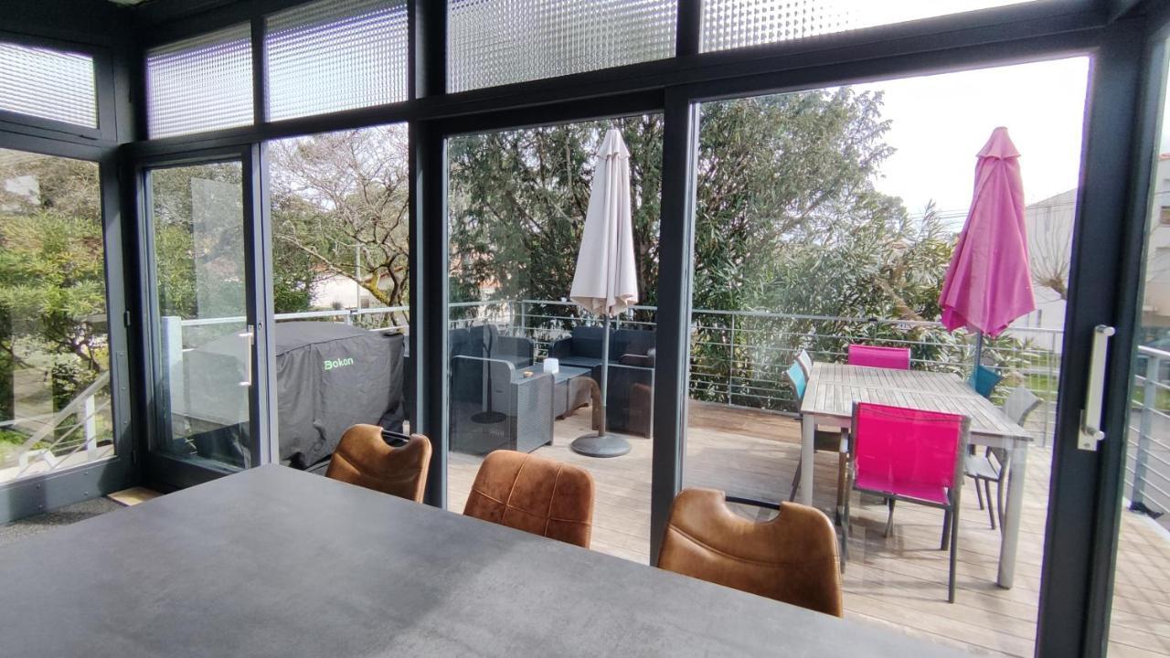 Villa Papillon***. Location Appartement 1Er Etage. رونس لو بين المظهر الخارجي الصورة