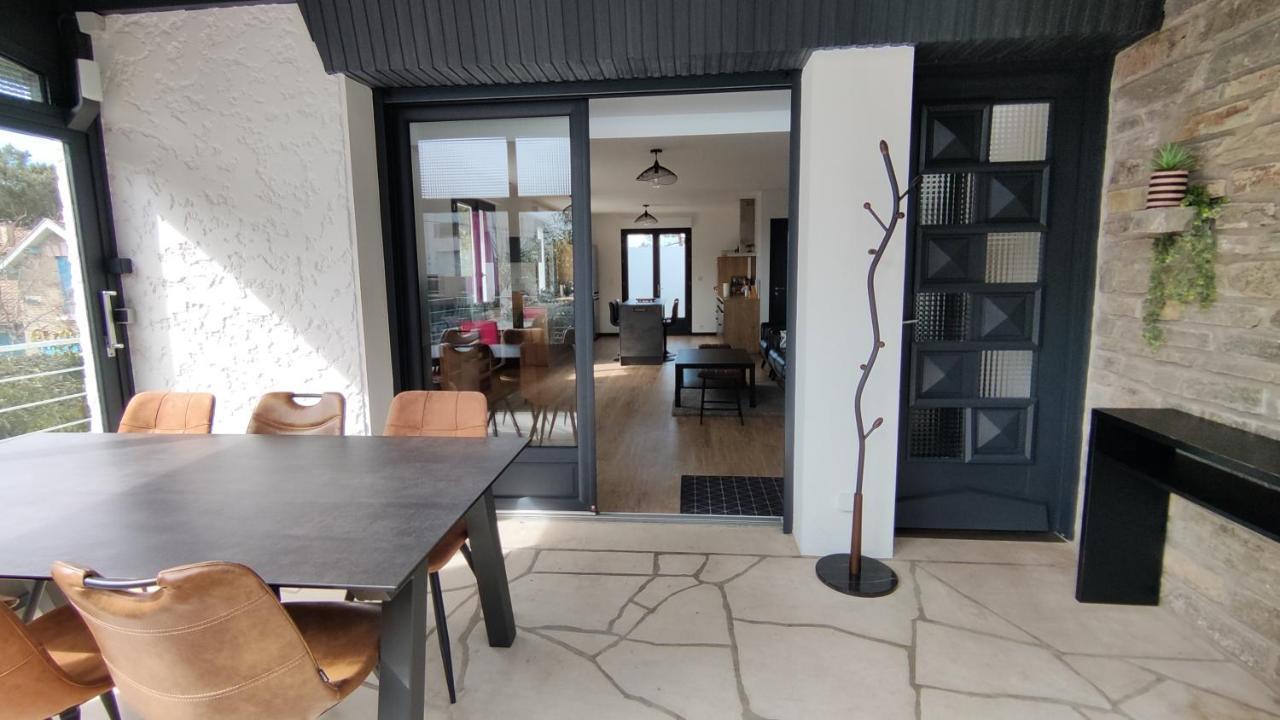Villa Papillon***. Location Appartement 1Er Etage. رونس لو بين المظهر الخارجي الصورة